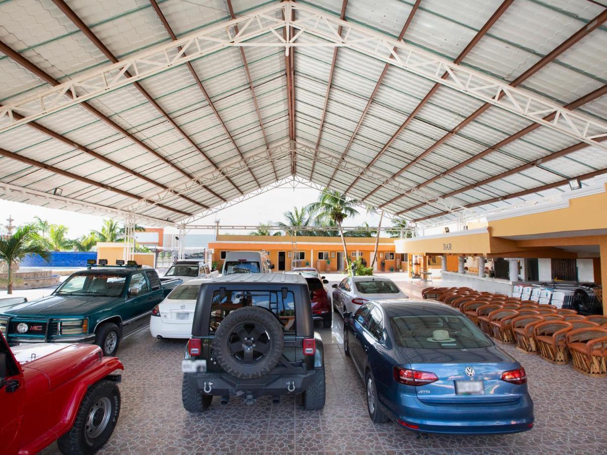 Hotel Hacienda Ixtlan コスメル エクステリア 写真