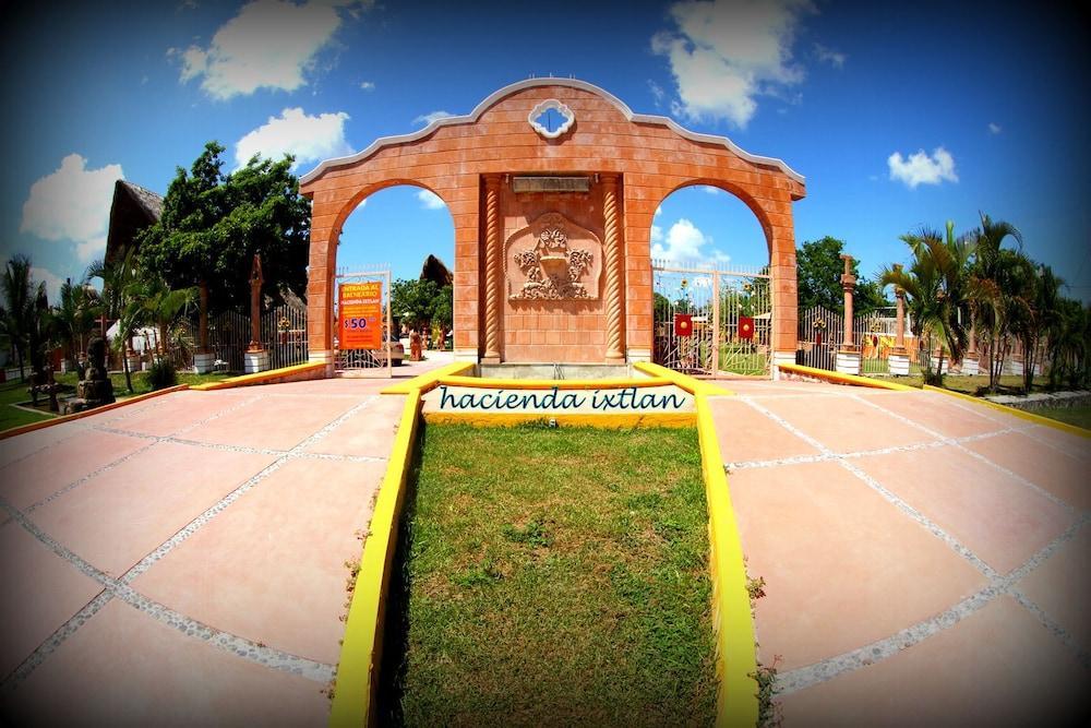Hotel Hacienda Ixtlan コスメル エクステリア 写真