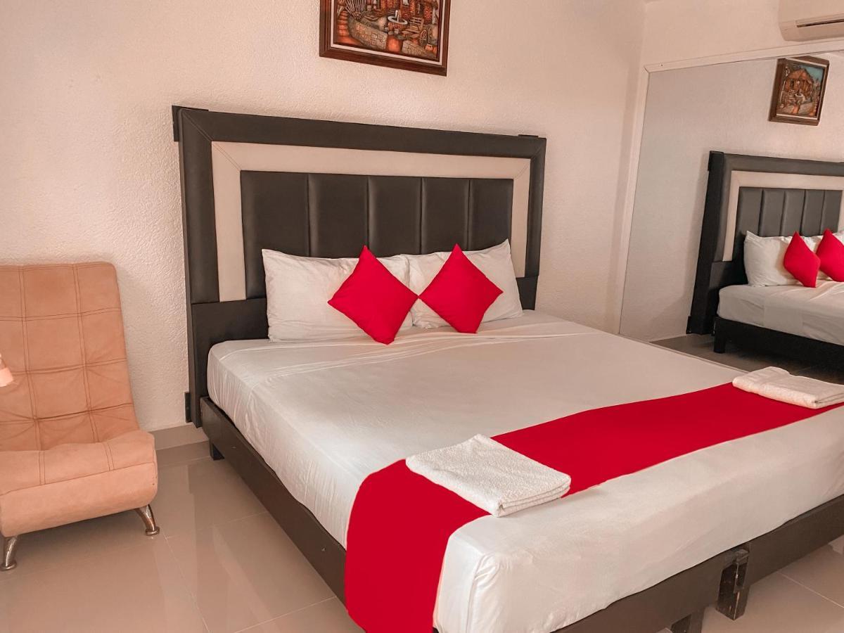 Hotel Hacienda Ixtlan コスメル エクステリア 写真