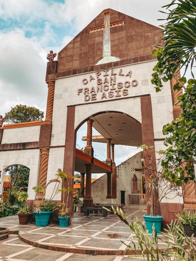 Hotel Hacienda Ixtlan コスメル エクステリア 写真