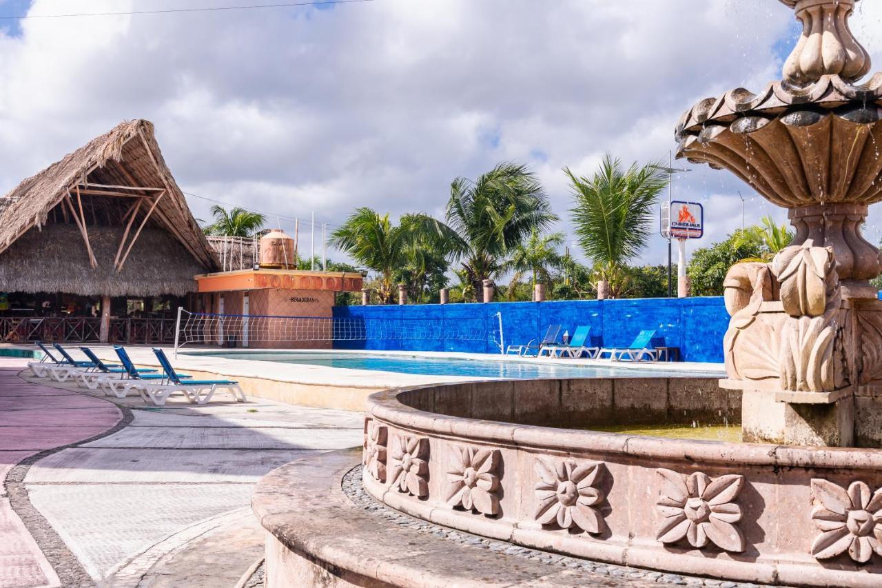 Hotel Hacienda Ixtlan コスメル エクステリア 写真