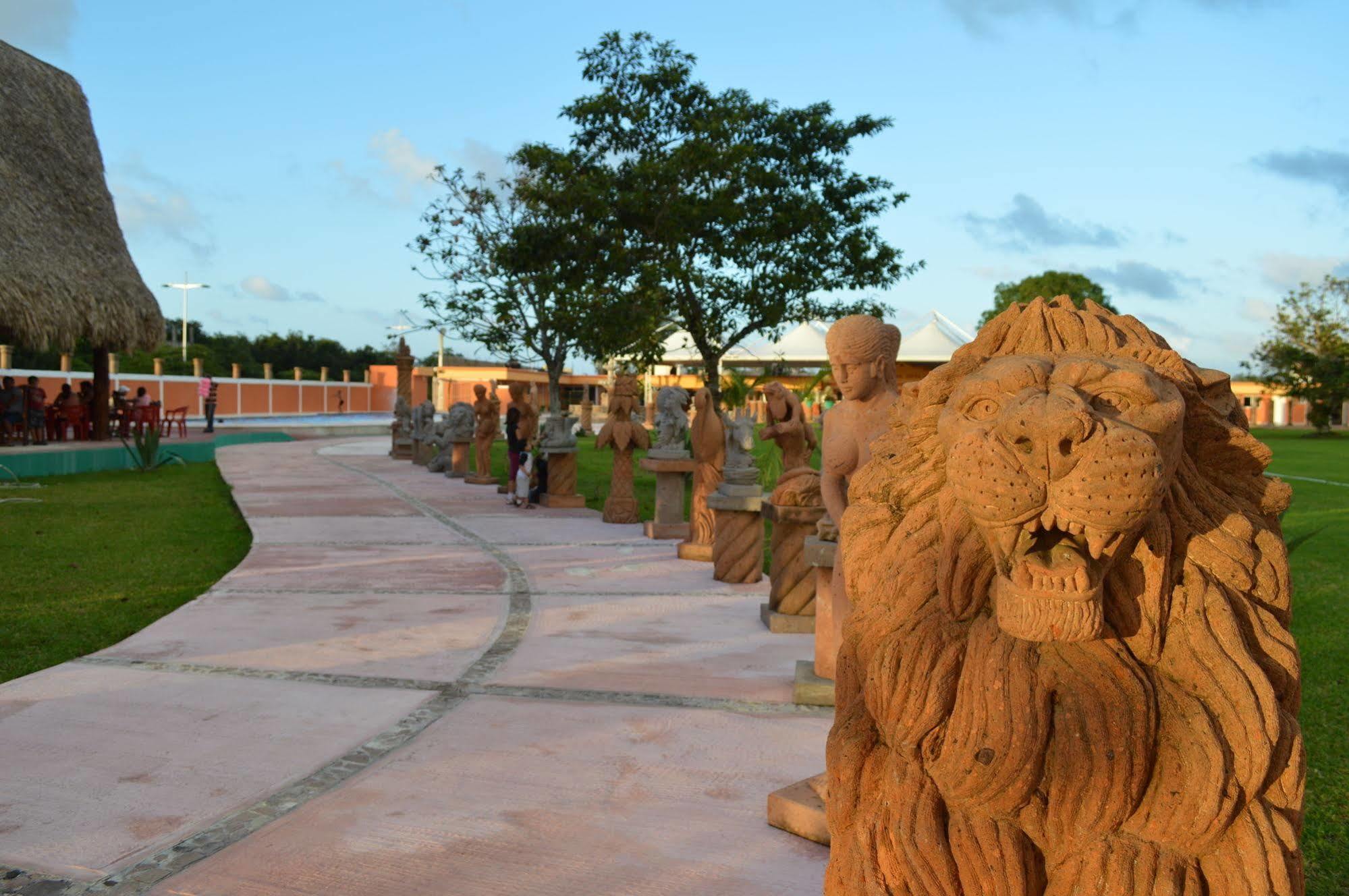 Hotel Hacienda Ixtlan コスメル エクステリア 写真