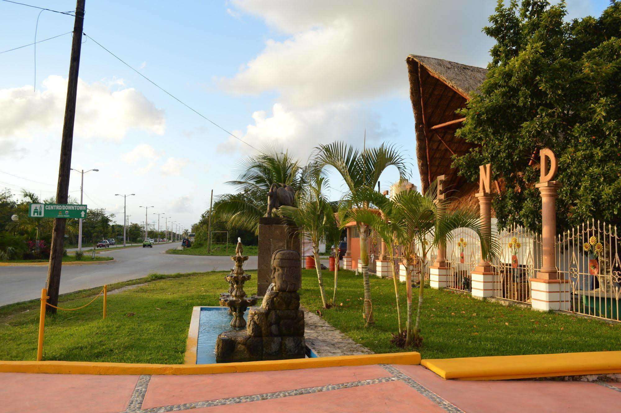 Hotel Hacienda Ixtlan コスメル エクステリア 写真